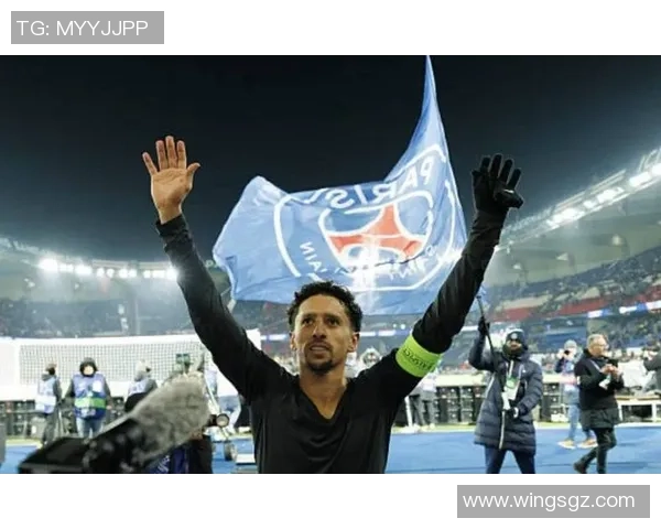 马尔基尼奥斯的传奇之路：从新星到足球巨星的成长历程